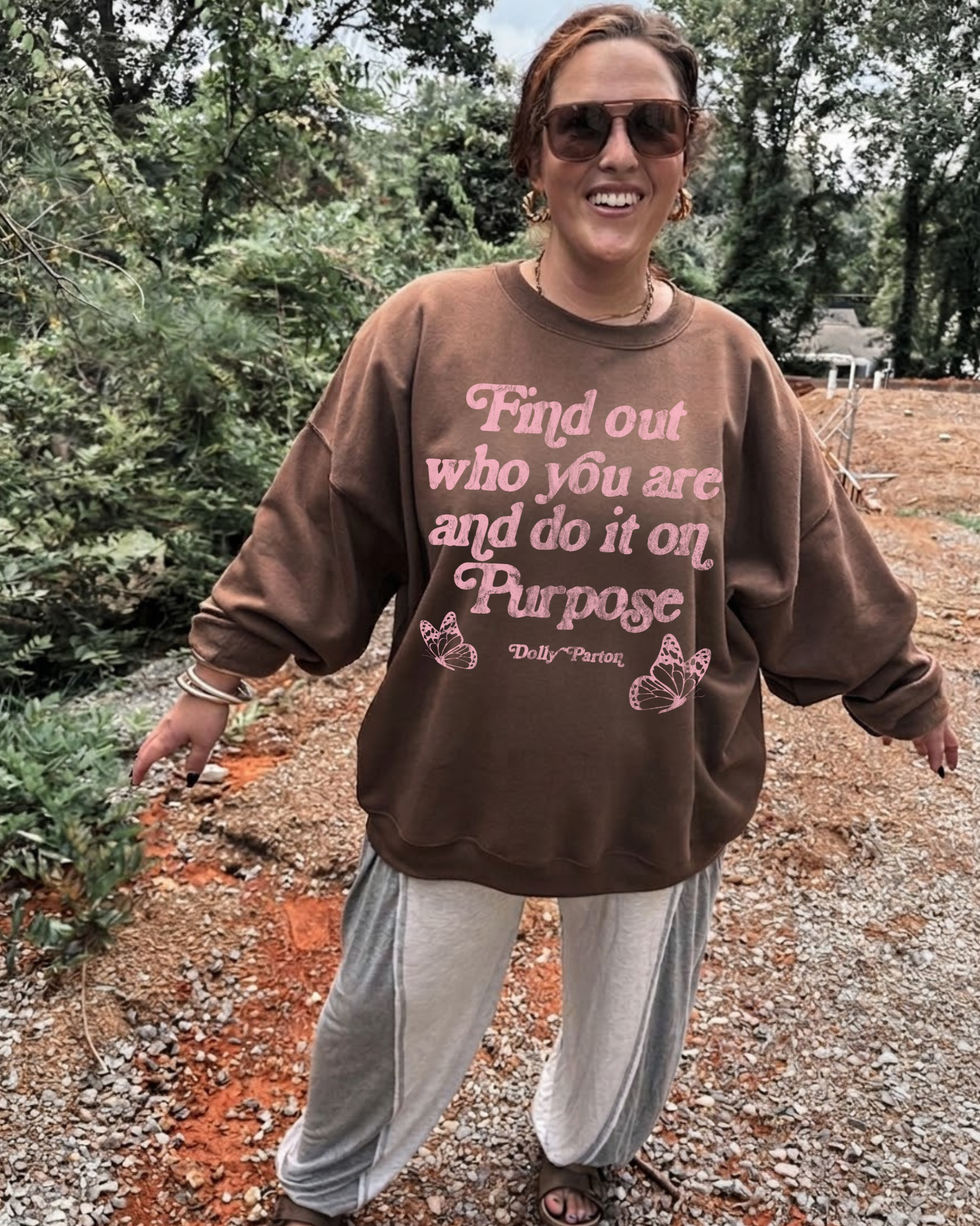 The Queen 🦋- Brown Sweatshirt
