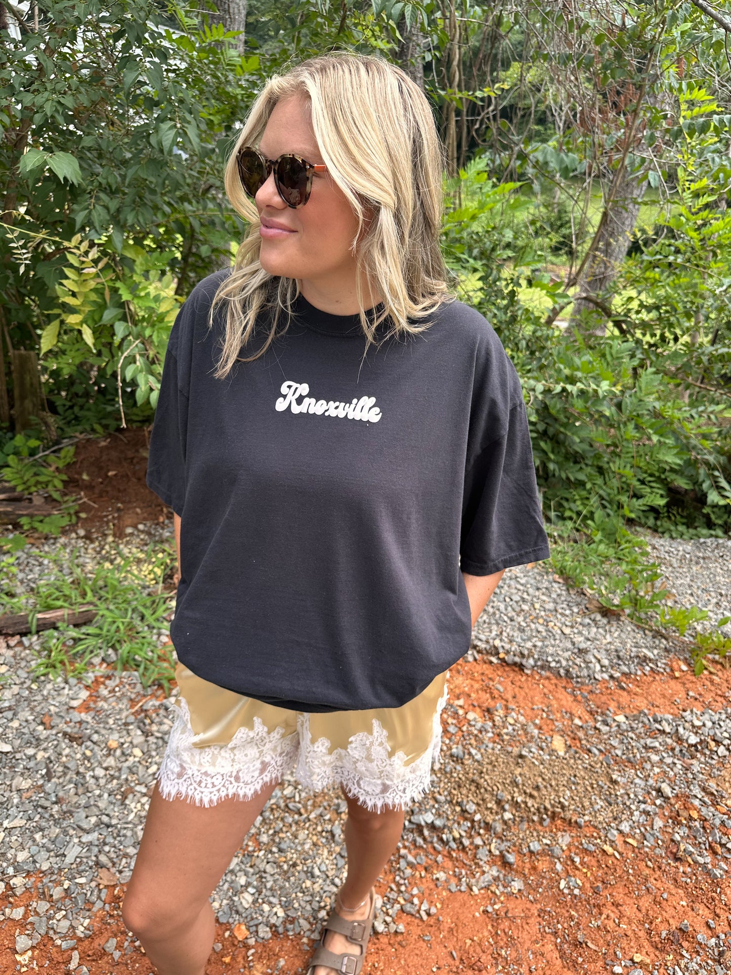 Knoxville Puff Tee- Black