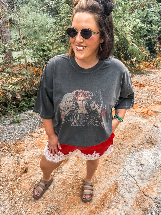Three Witches Tee- pepper