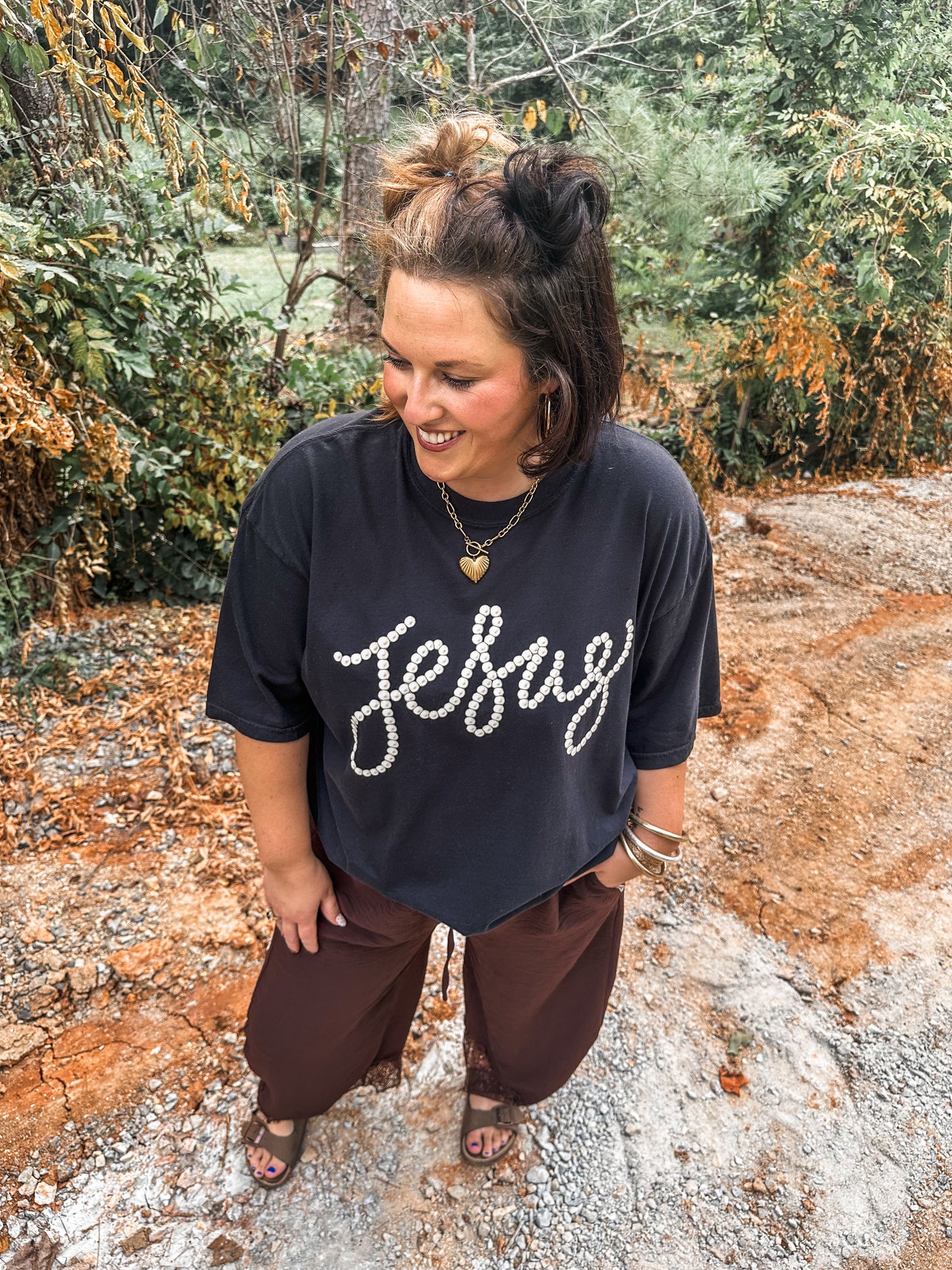 Jesus Faux Pearl - black tee