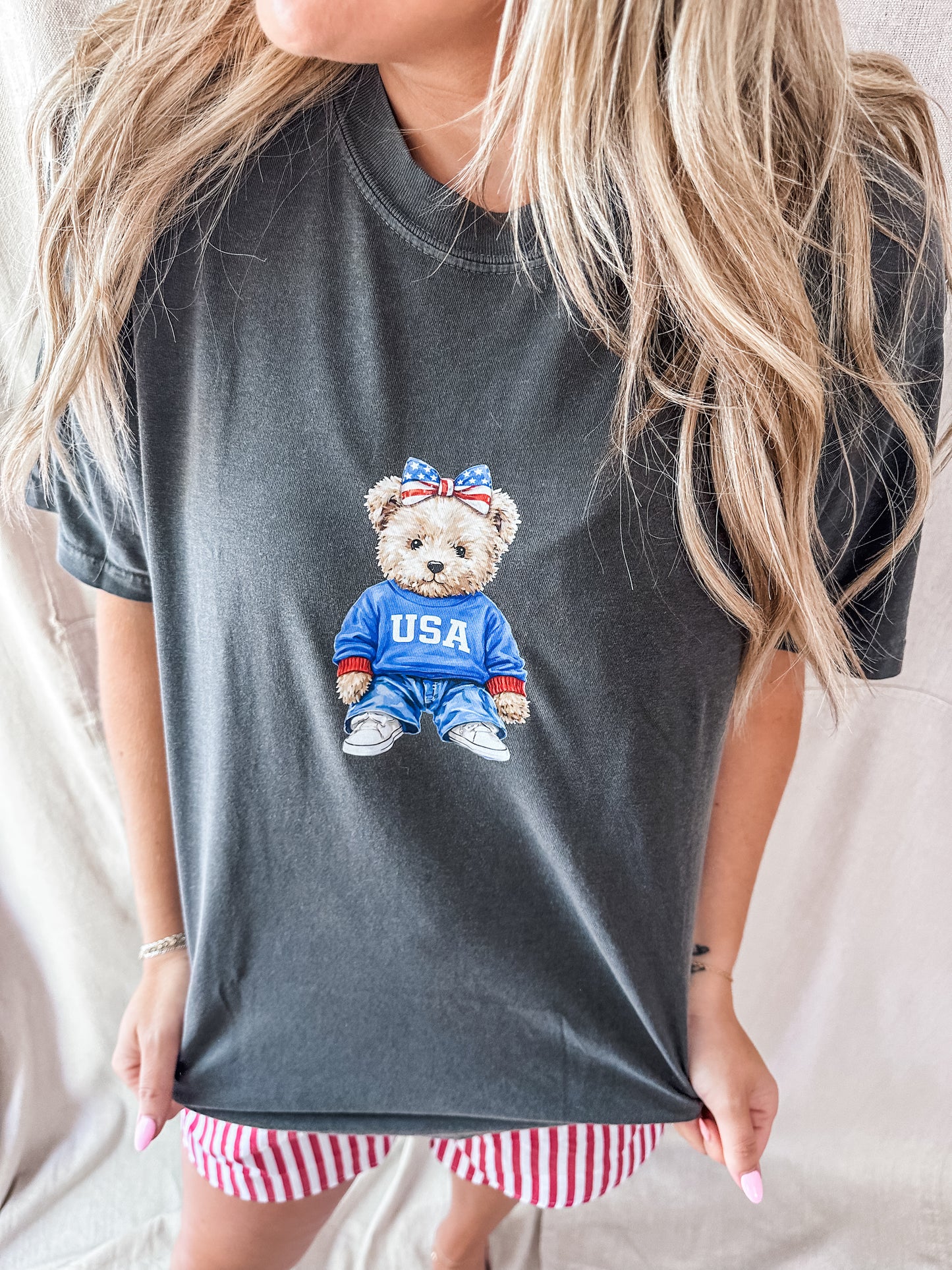 USA Teddy Bear Graphic Tee – pepper Comfort Colors