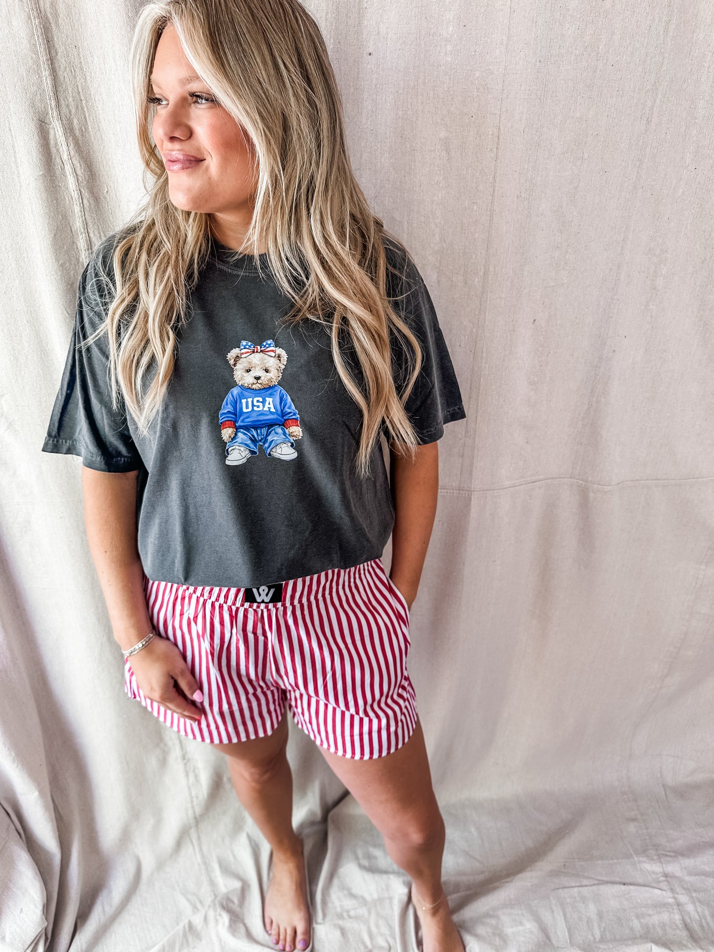 USA Teddy Bear Graphic Tee – pepper Comfort Colors