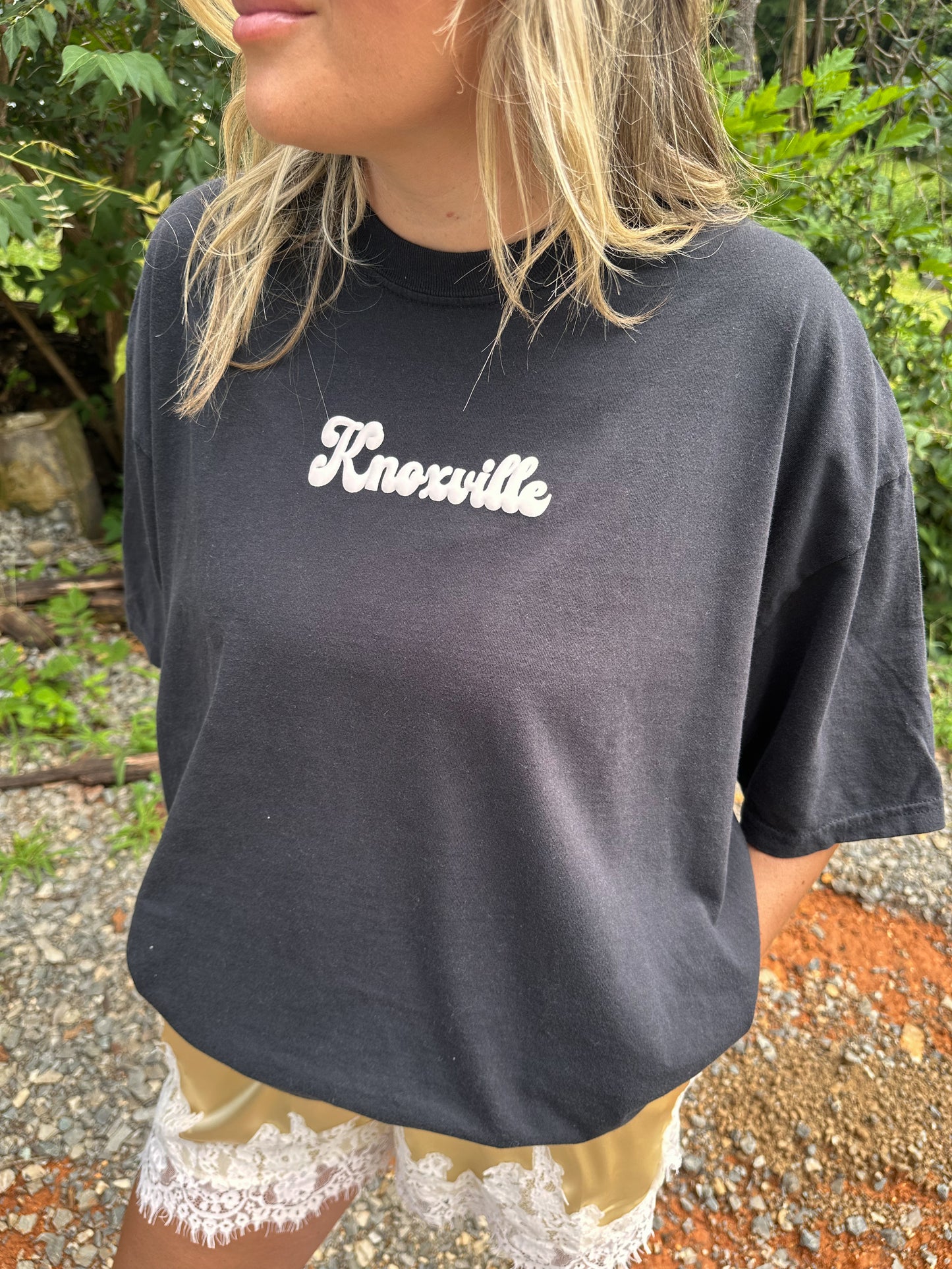 Knoxville Puff Tee- Black