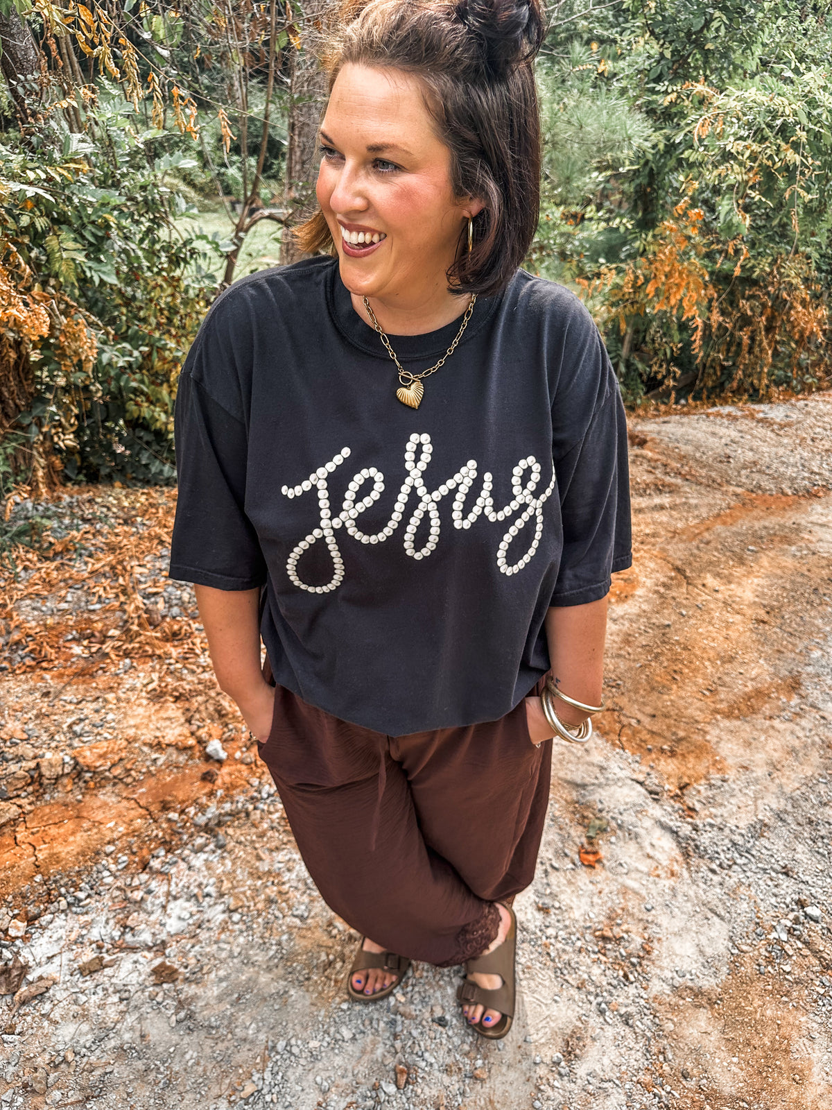 Jesus Faux Pearl - black tee