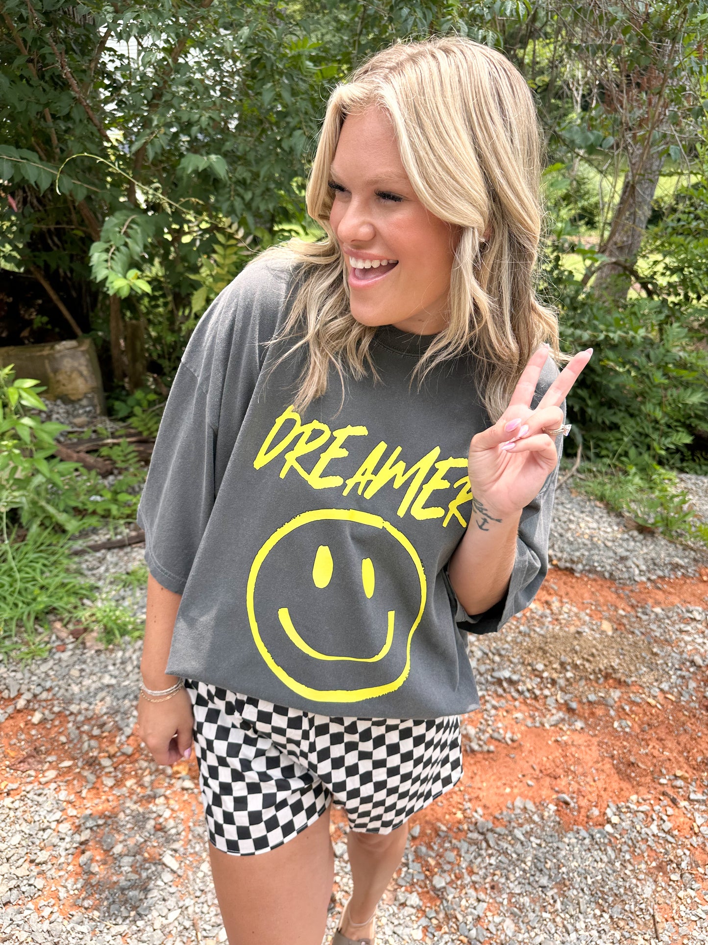Dreamer Graphic Tee- pepper