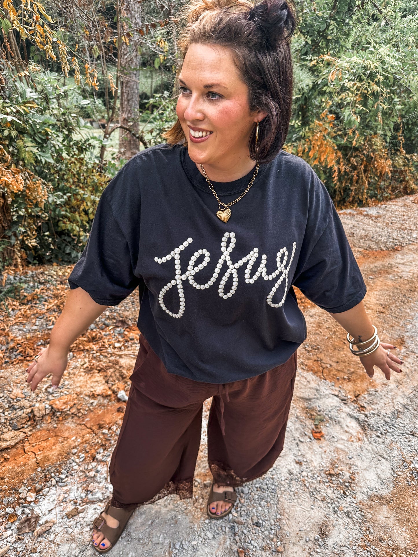 Jesus Faux Pearl - black tee