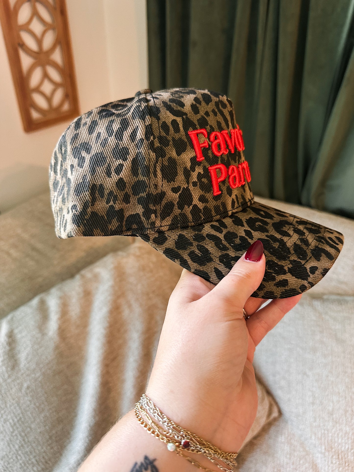 FAVORITE PARENT leopard hat