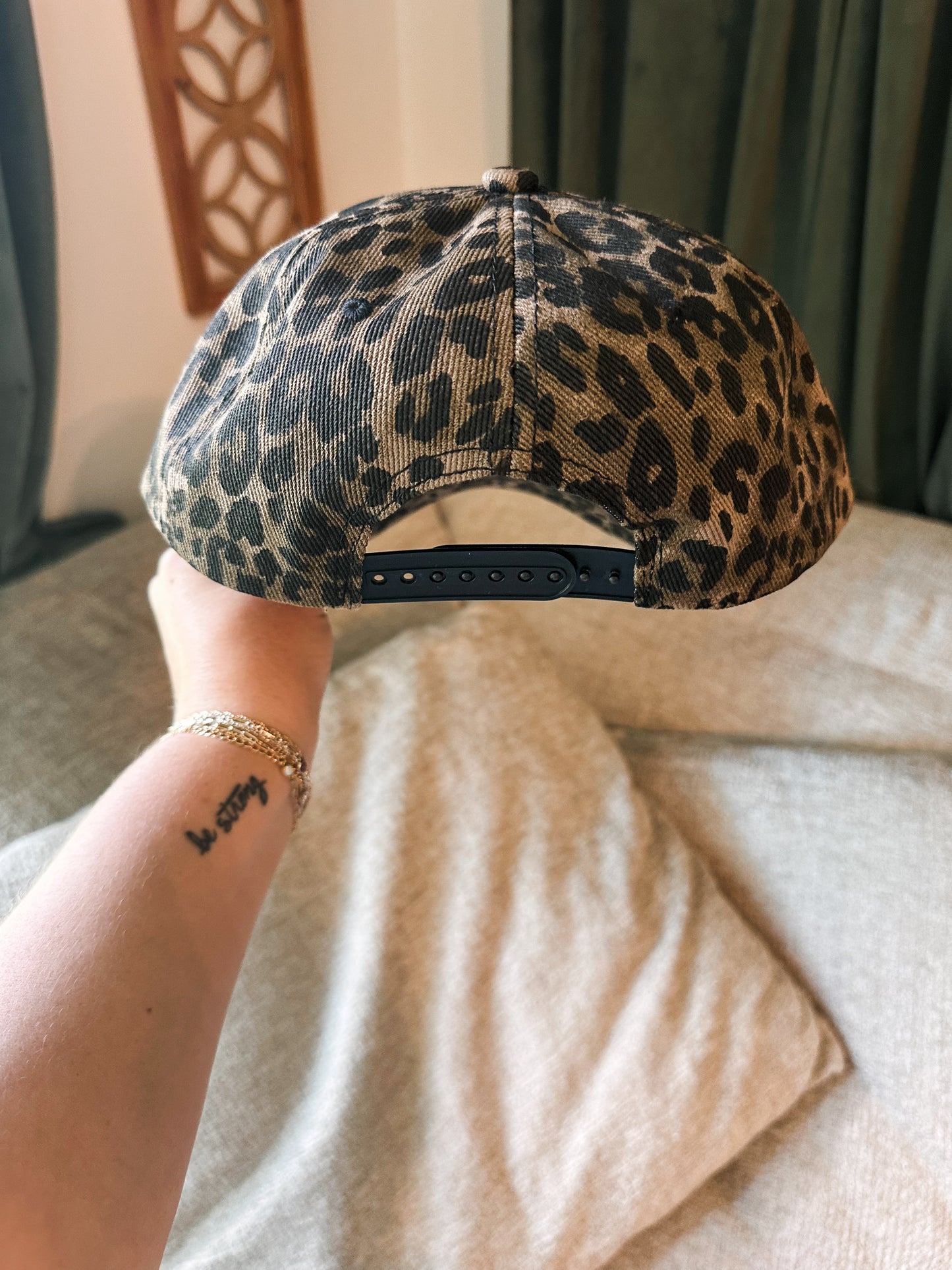 FAVORITE PARENT leopard hat