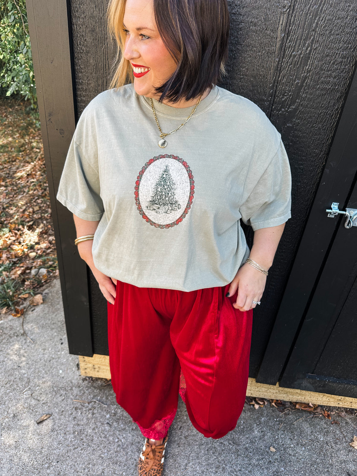 Velvet Chic Balloon Pants- red