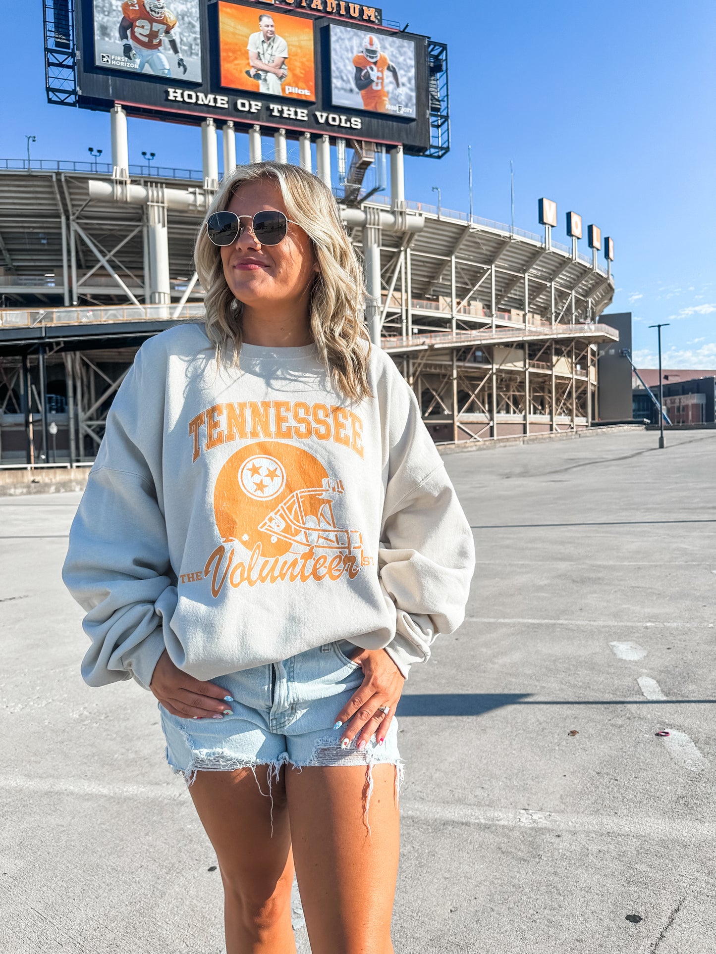 Vintage Tennessee Volunteer State - Sand Sweatshirt
